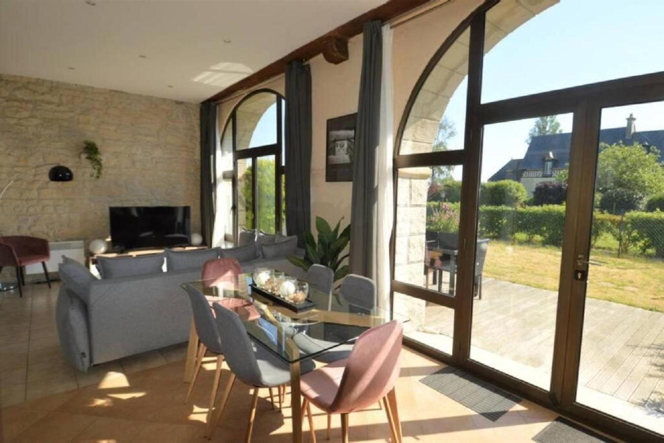 Appartement Lumineux Et Cosy Avec Jardin Vue Sur Chateau Pres Port En Bessin, Bayeux Et Omaha Beach Commes Екстер'єр фото
