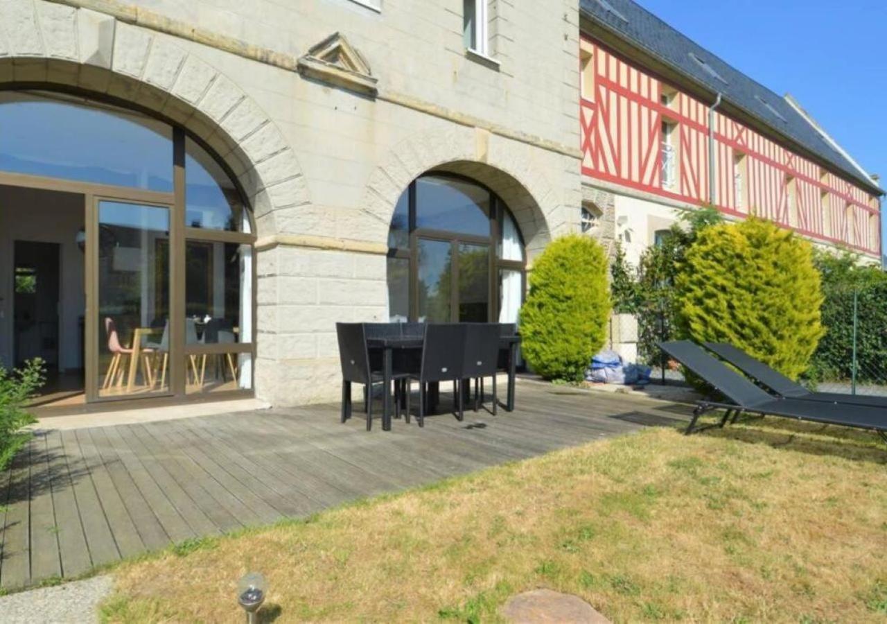 Appartement Lumineux Et Cosy Avec Jardin Vue Sur Chateau Pres Port En Bessin, Bayeux Et Omaha Beach Commes Екстер'єр фото