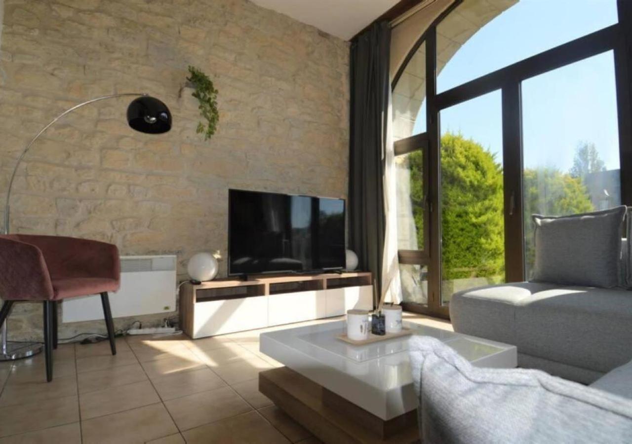 Appartement Lumineux Et Cosy Avec Jardin Vue Sur Chateau Pres Port En Bessin, Bayeux Et Omaha Beach Commes Екстер'єр фото